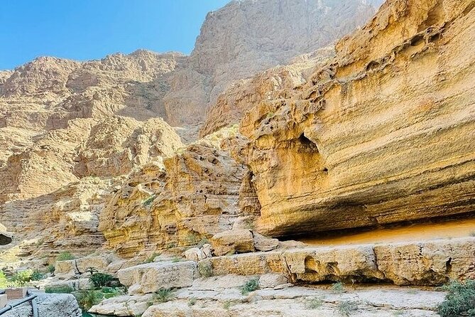 Private Tour in Wadi Shab (Snorkeling) & Bimmah Sinkhole - Inclusions