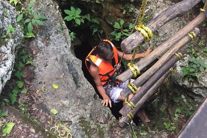 Private Tour: Jungle Adventure at Punta Laguna Nature Reserve - Perform Checks on Reviews