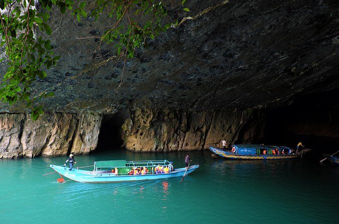 Private Tour Kayaking 4500 m Phong Nha Cave - FAQ