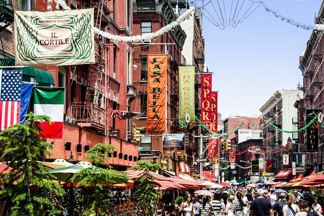 Private Tour Lower East Side, Chinatown and Little Italy in New York City - Neighborhood History Commentary