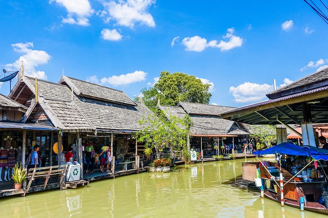 Private Tour: Maeklong Railway Market and Damnoen Saduak Floating Market - Common Questions