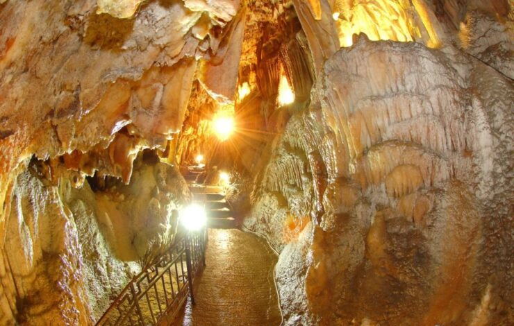 Private Tour: Melissani, Drogarati & Myrtos Swim Stop - Highlights of the Tour