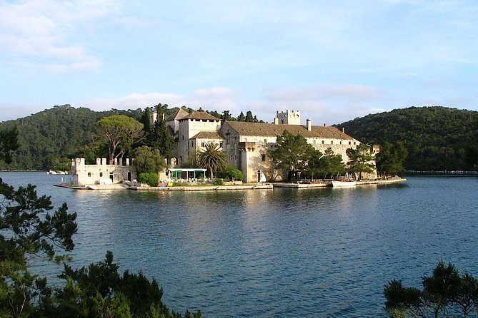 Private Tour: Mljet Island With Jeanneau Cap Camarat 7.5 WA From Dubrovnik - Vessel Options