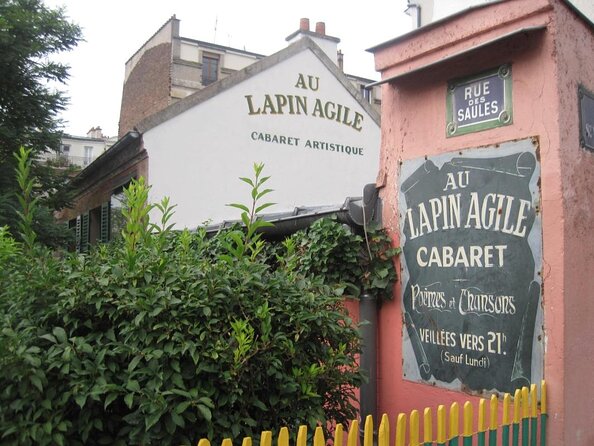 Private Tour: Montmartre Walking Tour, Dinner and Au Lapin Agile Cabaret - Reviews