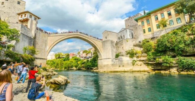 Private Tour Mostar and Kravice Waterfalls From Split - Exploring Mostar