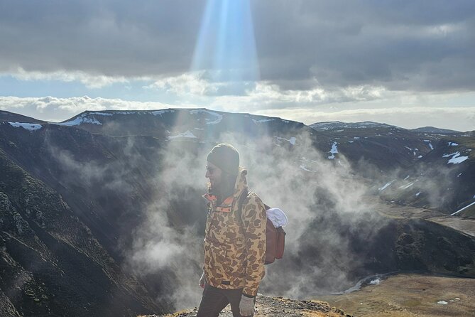 Private Tour-Mountain Hike-Warm River Bath and off Road Trills - Participant Requirements