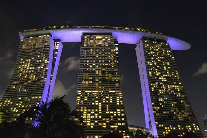 Private Tour: Nighttime Sightseeing With River Cruise - Mixed Experience With the Guide