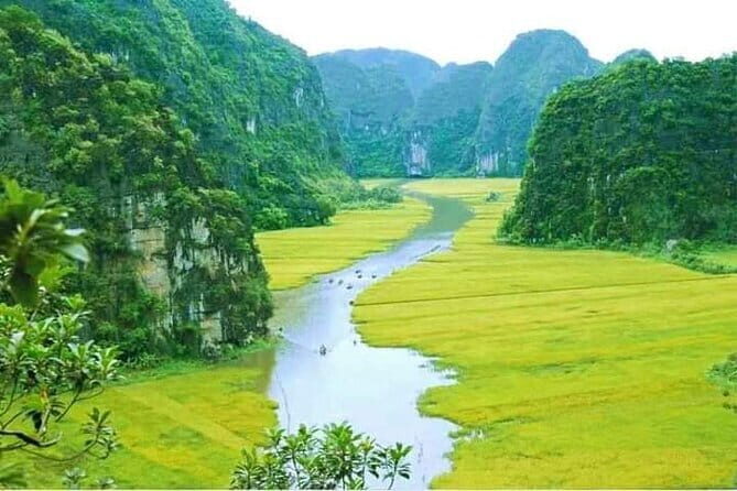PRIVATE TOUR Ninh Binh One Day - Hoa lu- Tam Coc - Mua Cave - The Itinerary in Detail