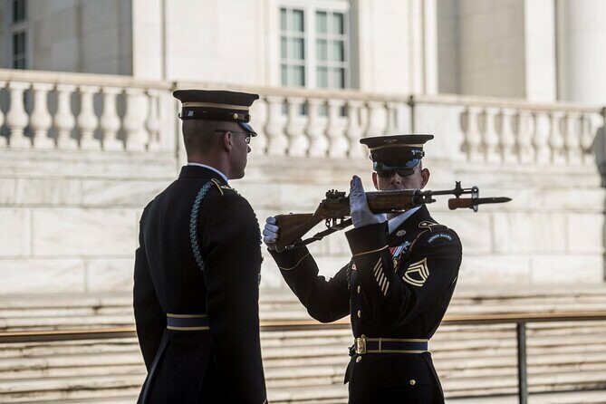 Private Tour of Arlington Cemetery (English/Portuguese) - Who Should Consider This Tour?