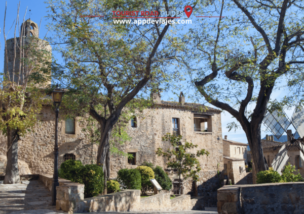 Private Tour of Besalú, Peratallada & Pals - Tour Exclusions