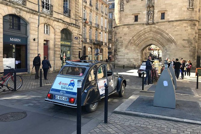 Private Tour of Bordeaux in a Citroën 2CV - 1h30 - Hassle-free Round-Trip Transport