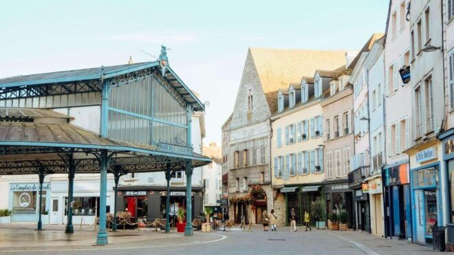 Private Tour of Chartres Town From Paris - Additional Information and Highlights