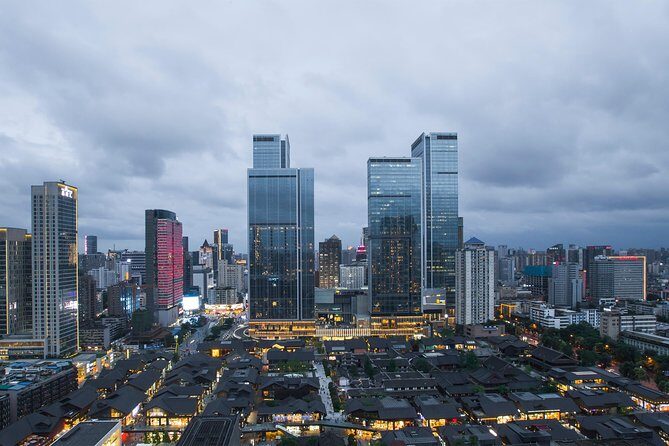 Private Tour of Chengdu's Top 3 Must-go Attractions w Photo Shoot - Additional Details and Practical Tips