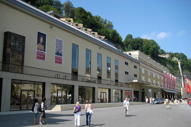 Private Tour of City of Salzburg and Lake District Area - Pickup and Accessibility