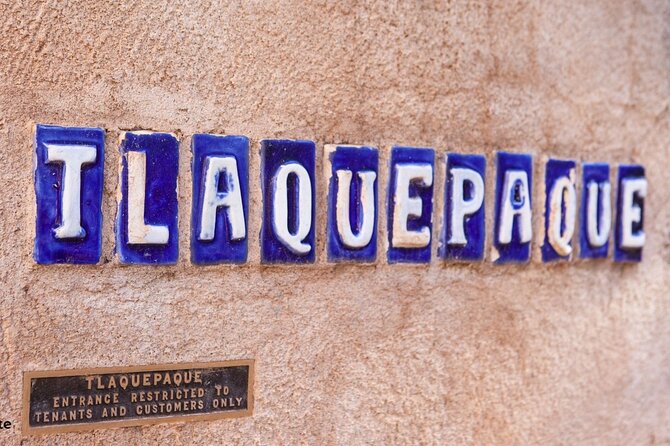 Private Tour of Guadalajara and Tlaquepaque Pueblo Mágico - Enjoying Traditional Mexican Cuisine