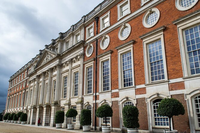 Private Tour of Hampton Court Palace With Award-Winning Architectural Historian - Questions and Pricing