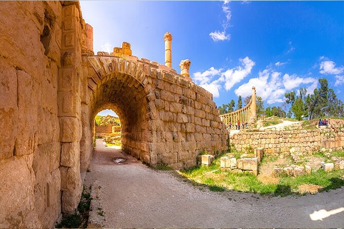 Private Tour of Jerash and Umm Qais Day Trip From Dead Sea - Tour Highlights