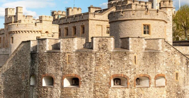 Private Tour of London With Rooftop Garden & Tower of London - Activity Details