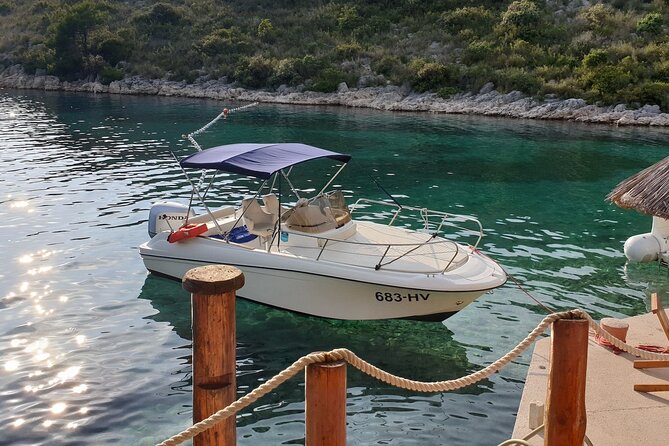 Private Tour of Pakleni Islands, Red Cliffs & South Shore of Hvar - Reviews