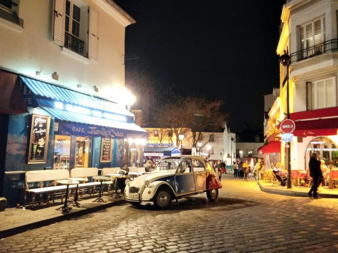 Private Tour of Paris by Night With Champagne - Highlights of the Tour