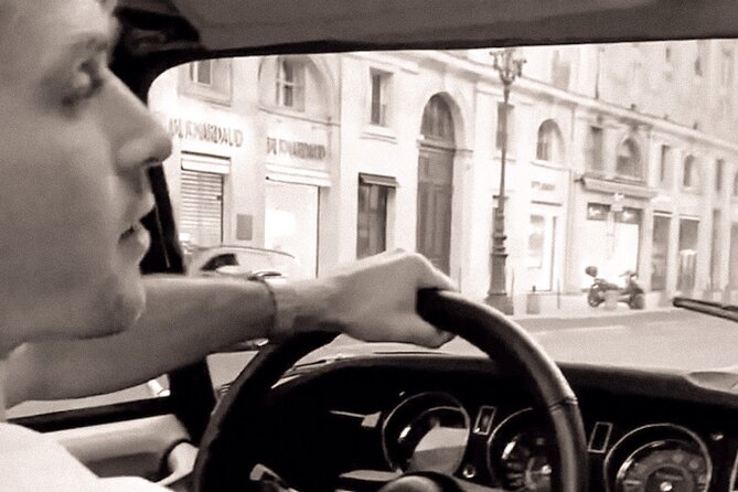 Private Tour of Paris by Vintage French Citroën DS - Flexible Pickup and Drop-off Locations
