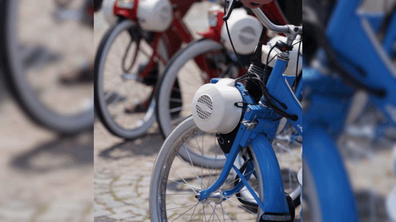 Private Tour of Paris With Vintage Solex French Bikes - Good To Know
