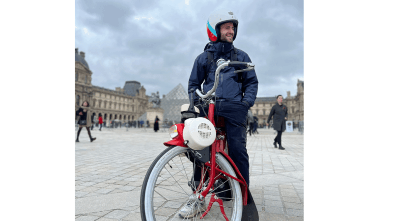Private Tour of Paris With Vintage Solex French Bikes - Explore Chic Paris: A Journey Through Elegance