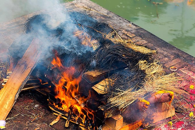 Private Tour of Pashupatinath and Bouddhanath - Common Questions