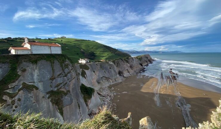Private Tour of San Sebastian, Zumaia and Loyola - Tour Languages and Group Size