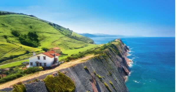 Private Tour of San Sebastian, Zumaia and Loyola - Zumaia Discovery