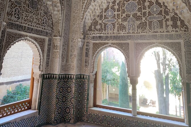 Private Tour of the Alhambra - Snacks