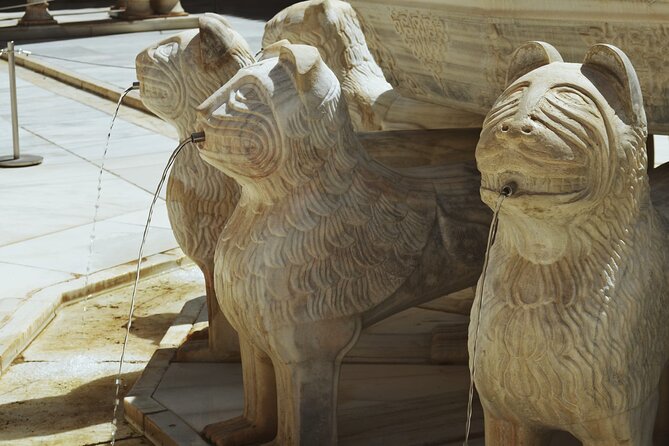 Private Tour of the Alhambra to Travel Back in Time. NO TICKETS - Meeting and Pickup