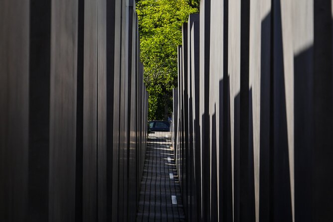 Private Tour of the Best of Berlin - Sightseeing, Food & Culture With a Local - Discovering Berlins Iconic Landmarks