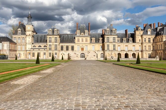 Private Tour of the Great Christmas of Vaux Le Vicomte and Fontainebleau - Additional Information