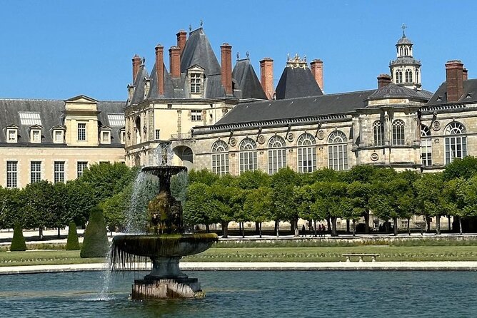 Private Tour of the Great Christmas of Vaux Le Vicomte and Fontainebleau - Directions
