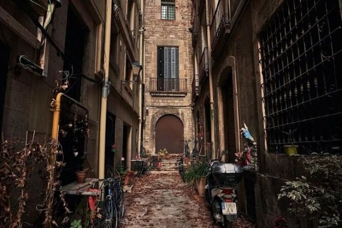 Private Tour of the Mysterious and Forbidden Barcelona - Reviews