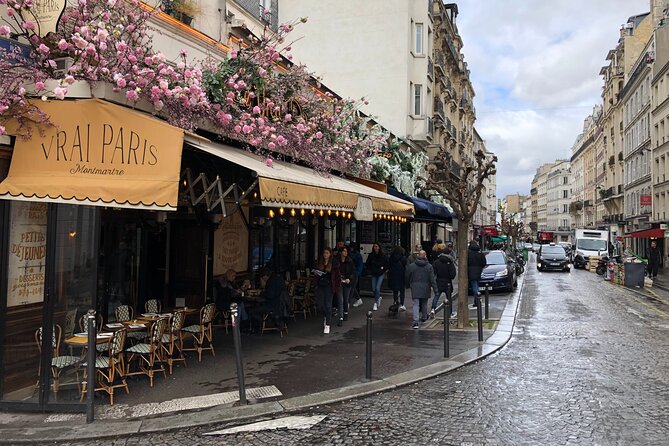 Private Tour of the Toursitc & Hidden Highlights of Montmarte Paris - Culinary Delights and Foodie Experiences