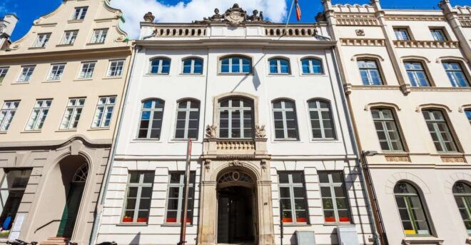 Private Tour of the Willy Brandt House and Historic Lubeck - Experience the Willy Brandt House and Historic Lubeck