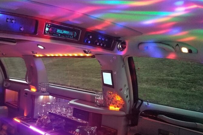 Private Tour of Washington DC Stretch Limo 4 Hours Customizable - Service Description