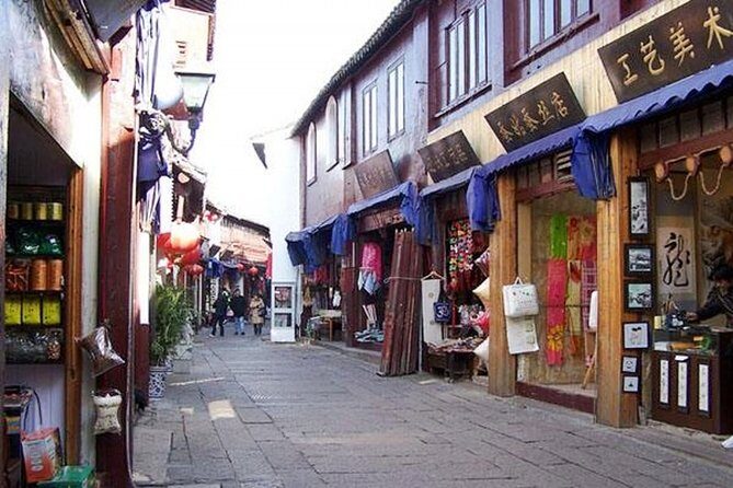 Private Tour of Zhujiajiao Ancient Water Town and Shanghai Tower - FAQ