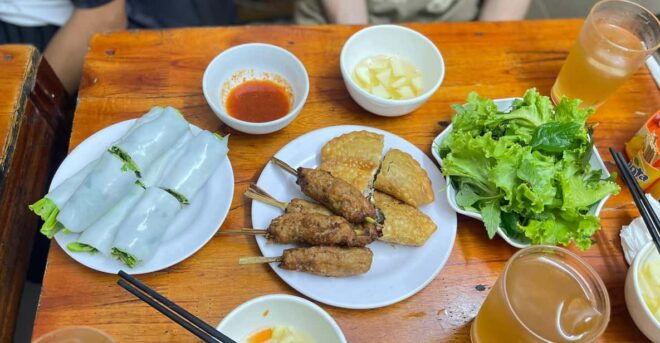 Private Tour: Old Quarter Bites - Guided Tour Features