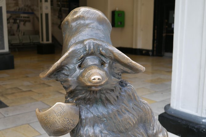 Private Tour: Paddington Taxi Tour of Filming Locations - Meeting and Pickup