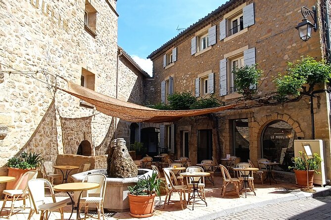 Private Tour Perched Villages of Luberon & (LAVENDER JUNE/JULY) - Common Questions