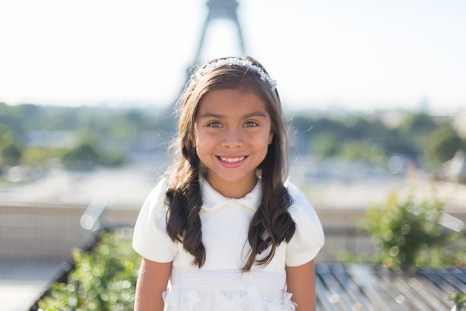 Private Tour: Personal Travel Photographer Tour in Paris - Pricing and Booking Details