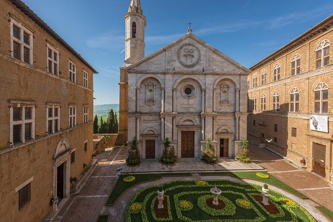 Private Tour: Pienza and Montalcino Organic Cheese and Wine Tour - Itinerary Overview
