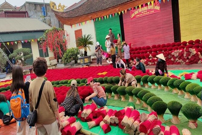 Private Tour Quang Phu Cau Incense Village & Train Street Visit - Reviews