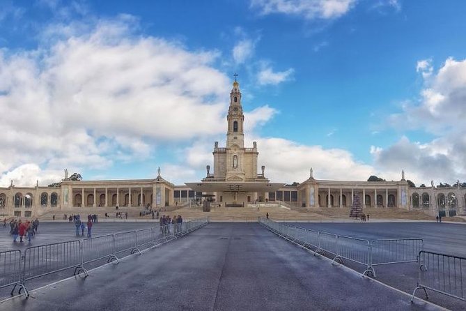 Private Tour - Religious Fatima and Fortified Obidos - Tour Itinerary