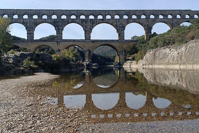 Private Tour Roman Aqueduc Pont Du Gard, Avignon the Pope Palace - Meeting and Pickup
