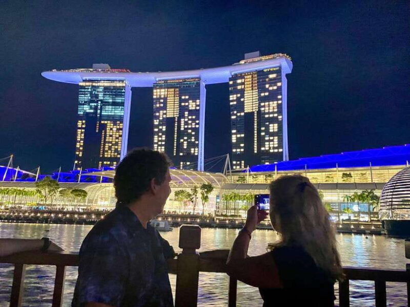 Private Tour sightseeing Marina Bay Sands+River Cruise(Max6) - The Sum Up