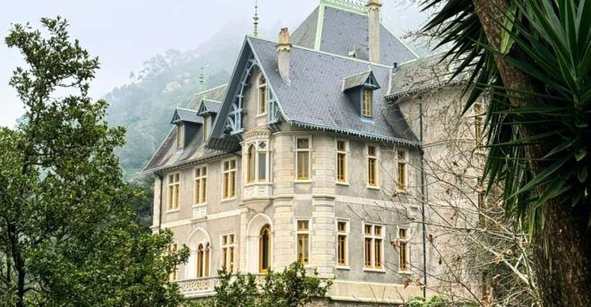 Private Tour Sintra and Cascais - Relax on Beaches